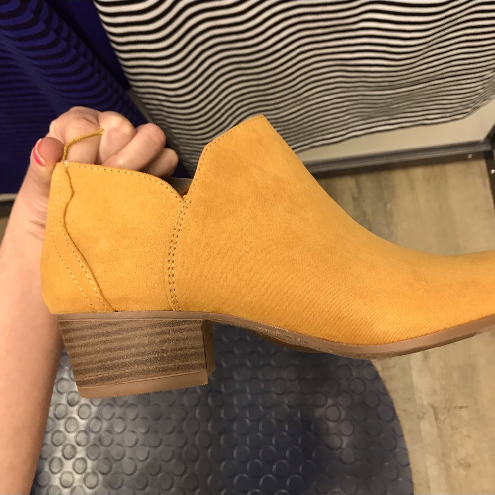 Ankle booties
